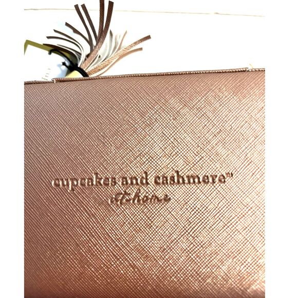 New Cupcakes and Cashmere Travel Jewelry Case - Picture 5 of 6